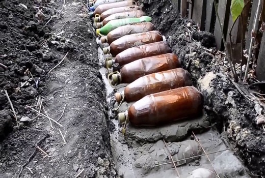 Фундамент из бутылок 