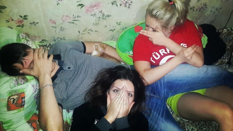 Здравствуй, тварь: неожиданные фотографии из женских общежитий Здравствуй, тварь: неожиданные фотографии из женских общежитий
