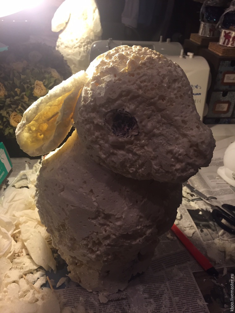 Мастерим садовую фигуру зайца из монтажной пены, фото № 10
