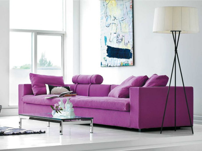 пурпурный диван