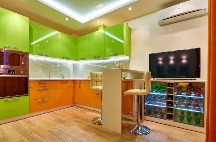 интерьер кухни в оранжево-зеленых тонах