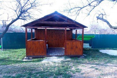 Обшивка стен беседки сосновой вагонкой Обшивка стен беседки сосновой вагонкой
