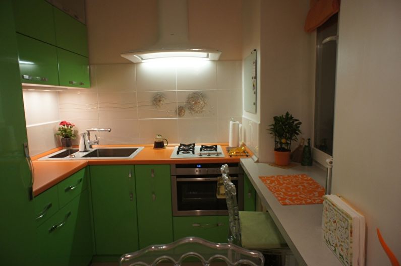 Подсветка рабочей зоны на кухне хрущевки