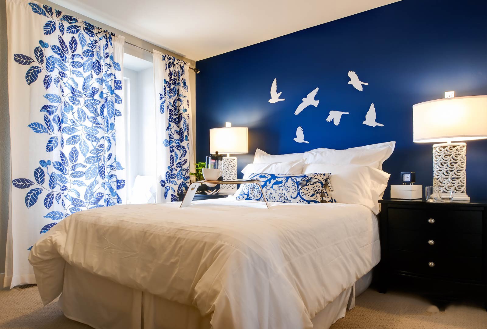 синяя спальня фото дизайн