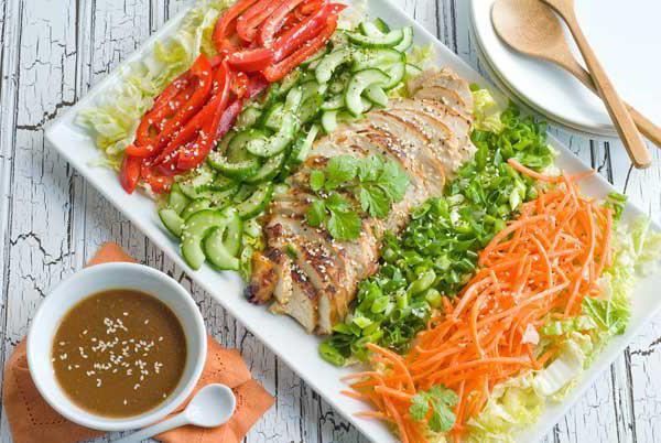 Накрыть стол на день рождения дома недорого и вкусно