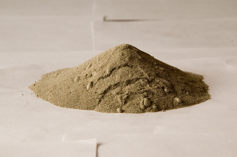 Часто для очистки нутрии рекомендуют использовать горячий песок