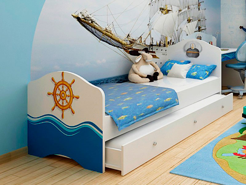 Классическая кровать матрешка для детей в морском стиле