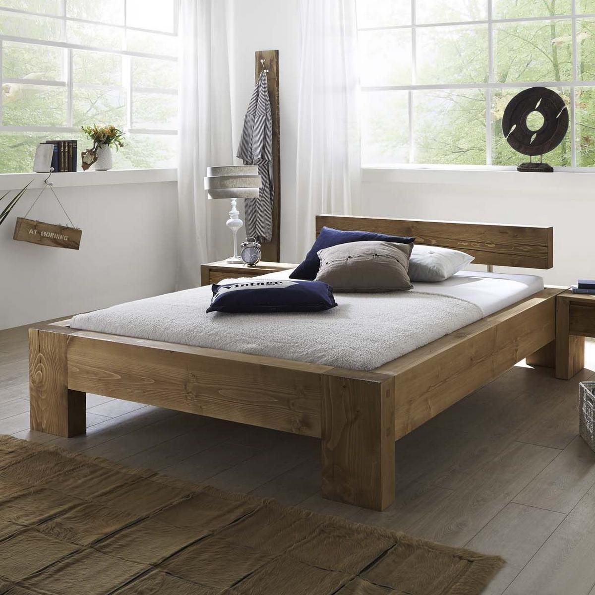 Кровать, выполненная из деревянного бруса, станет отличным вариантом для детской комнаты