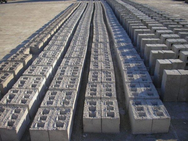 Производство шлакоблоков – отличная возможность для предпринимателей организовать свой прибыльный бизнес. Производство шлакоблоков – отличная возможность для предпринимателей организовать свой прибыльный бизнес.
