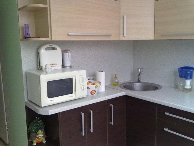 Микроволновка на кухне