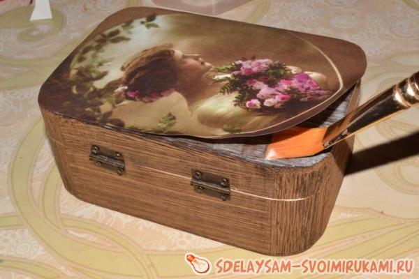 клеем декупажную карту клеем декупажную карту