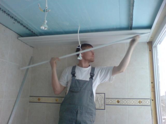 Установка ПВХ панелей