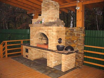 Обзор беседок с печкой и мангалом, с барбекю, фото деревянных, каменных и кирпичных конструкций, советы как построить печной комплекс для беседки своими руками (беседка, печь) Обзор беседок с печкой и мангалом, с барбекю, фото деревянных, каменных и кирпичных конструкций, советы как построить печной комплекс для беседки своими руками